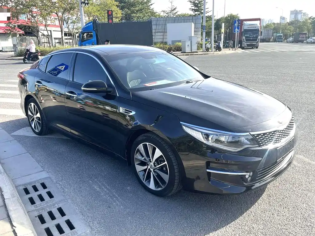 Kia K5 — миниатюра 3