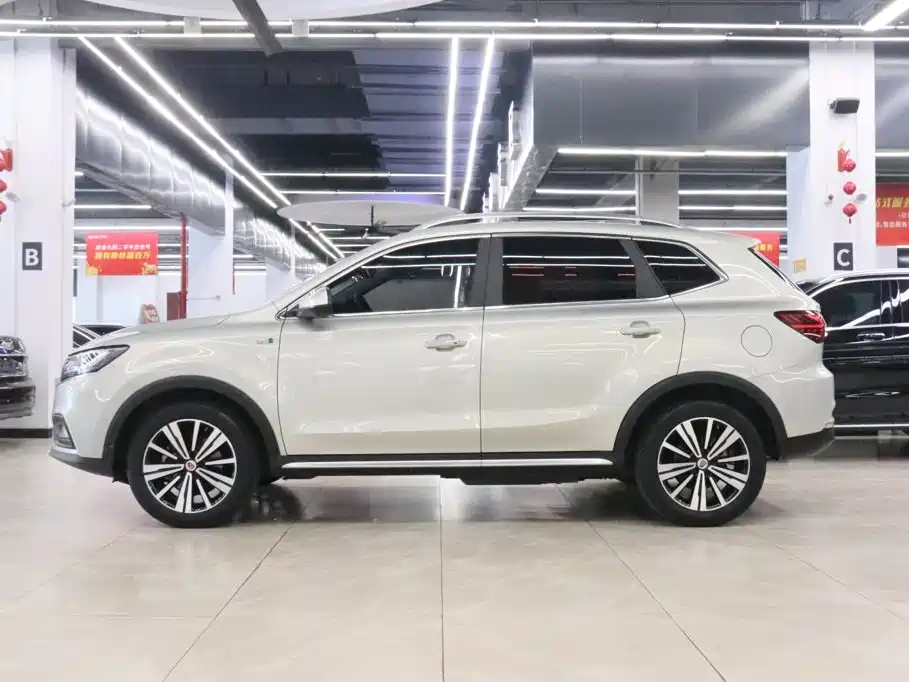 Roewe RX5 New Energy — миниатюра 3