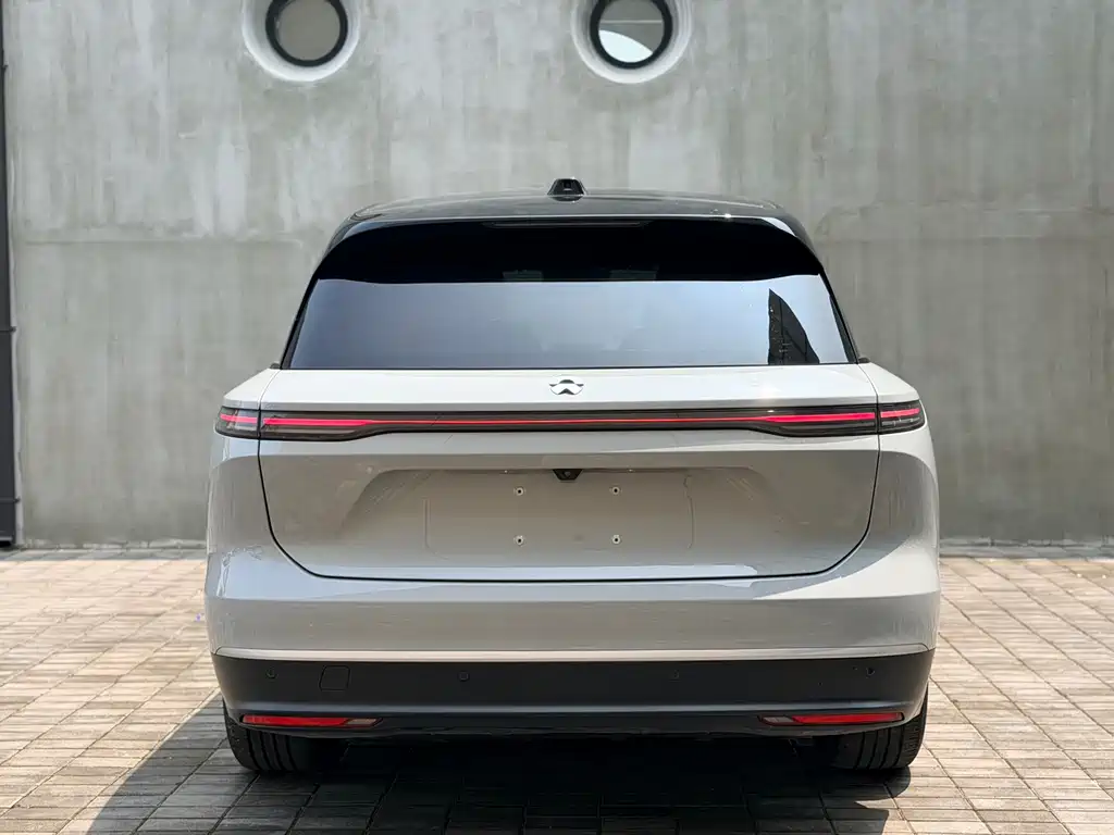 NIO ES8 2023 75kWh