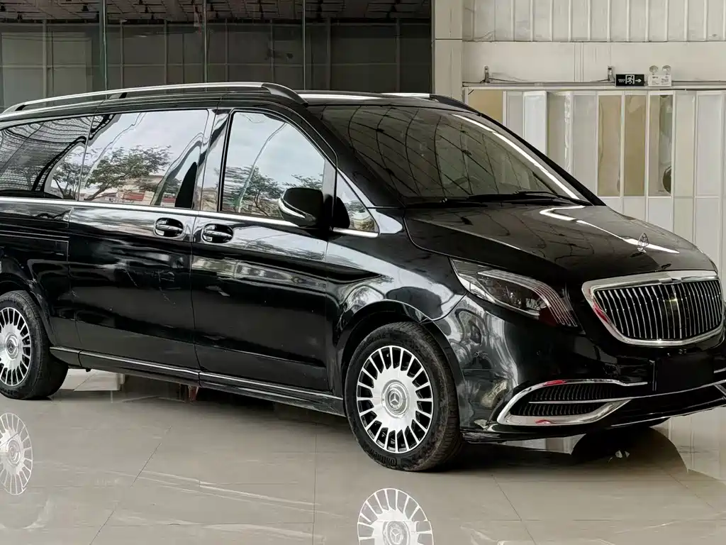 Mercedes-Benz V-Class — миниатюра 2