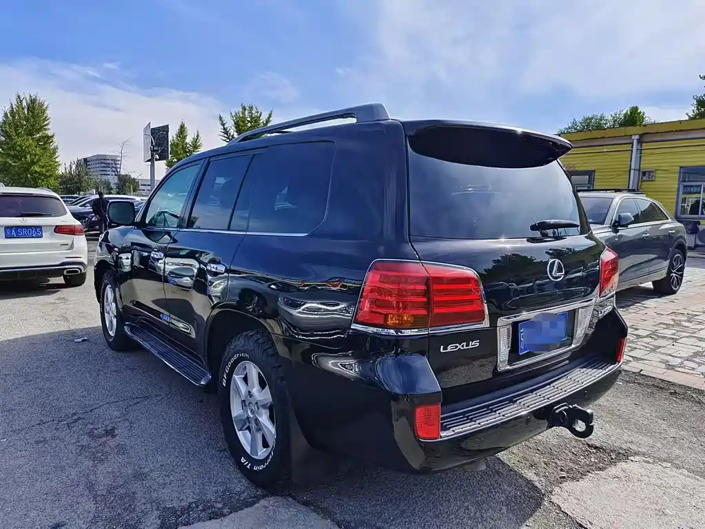 Lexus LX 2009 570
