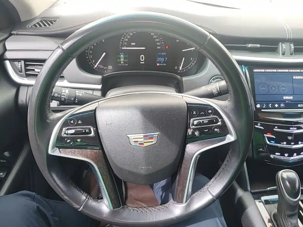 Cadillac XTS — миниатюра 11