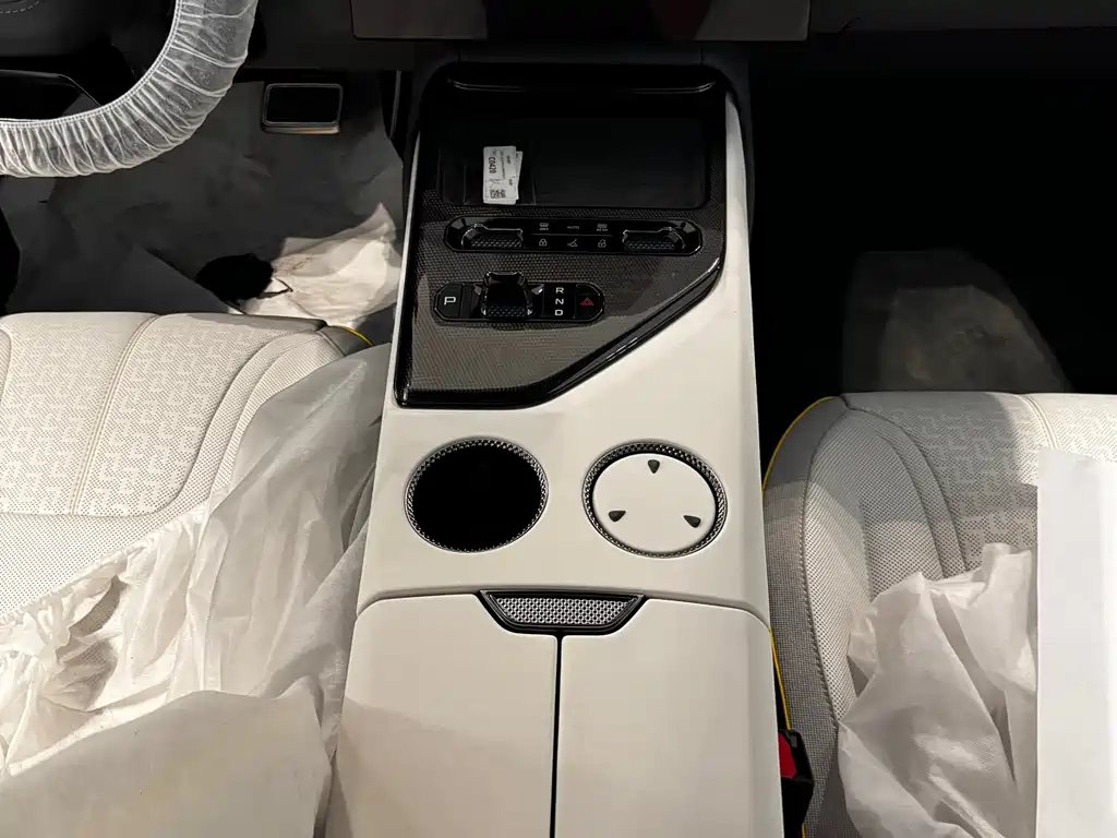 Lotus Emeya 2025 600