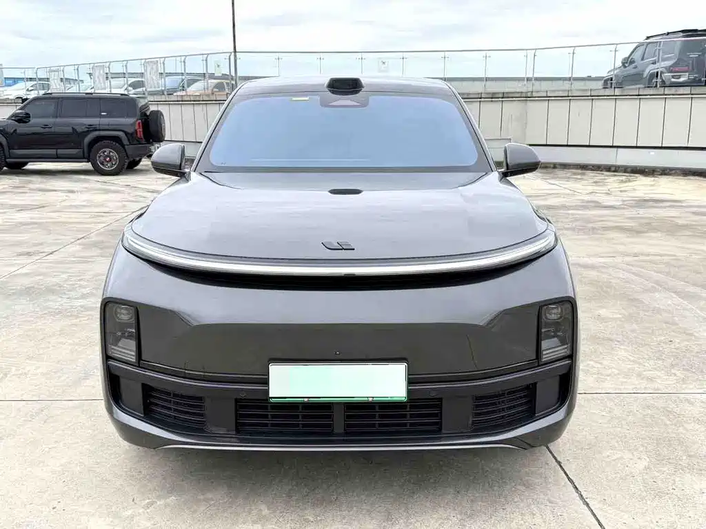 Li Auto Li L8 — миниатюра 2