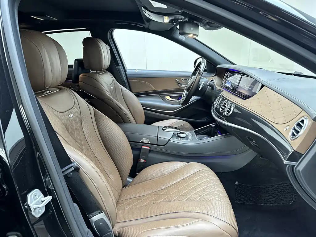 Mercedes-Benz S-Class — миниатюра 12
