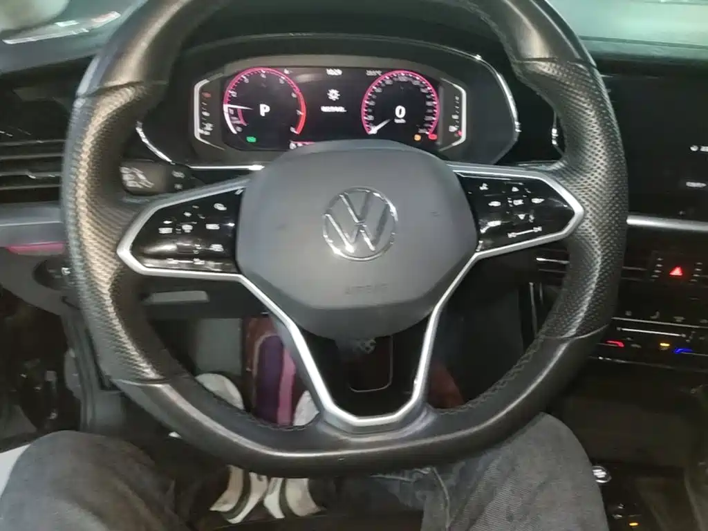 Volkswagen Passat — миниатюра 11