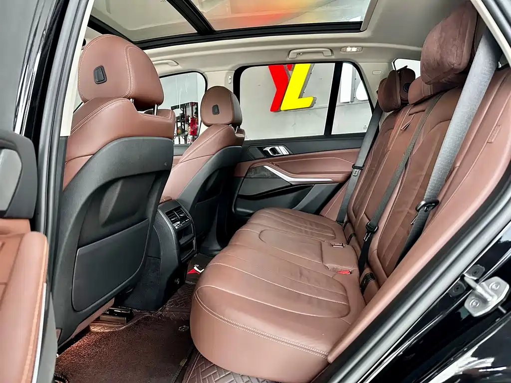 BMW X5 (Import) — миниатюра 6