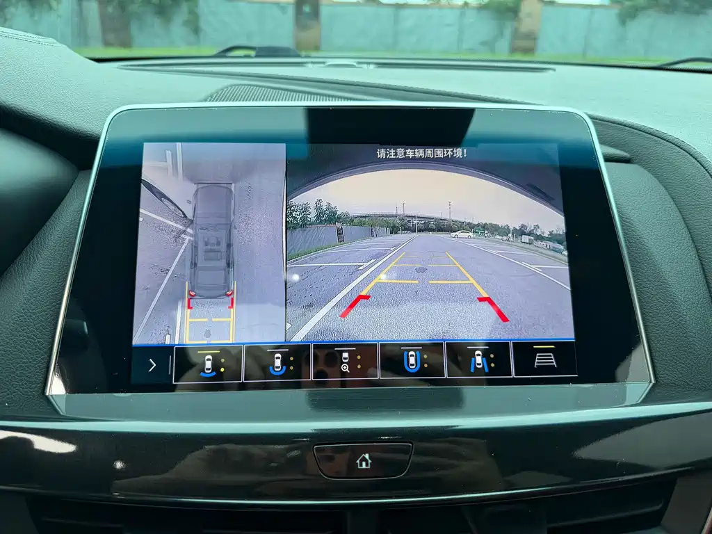 Cadillac CT5 — миниатюра 14