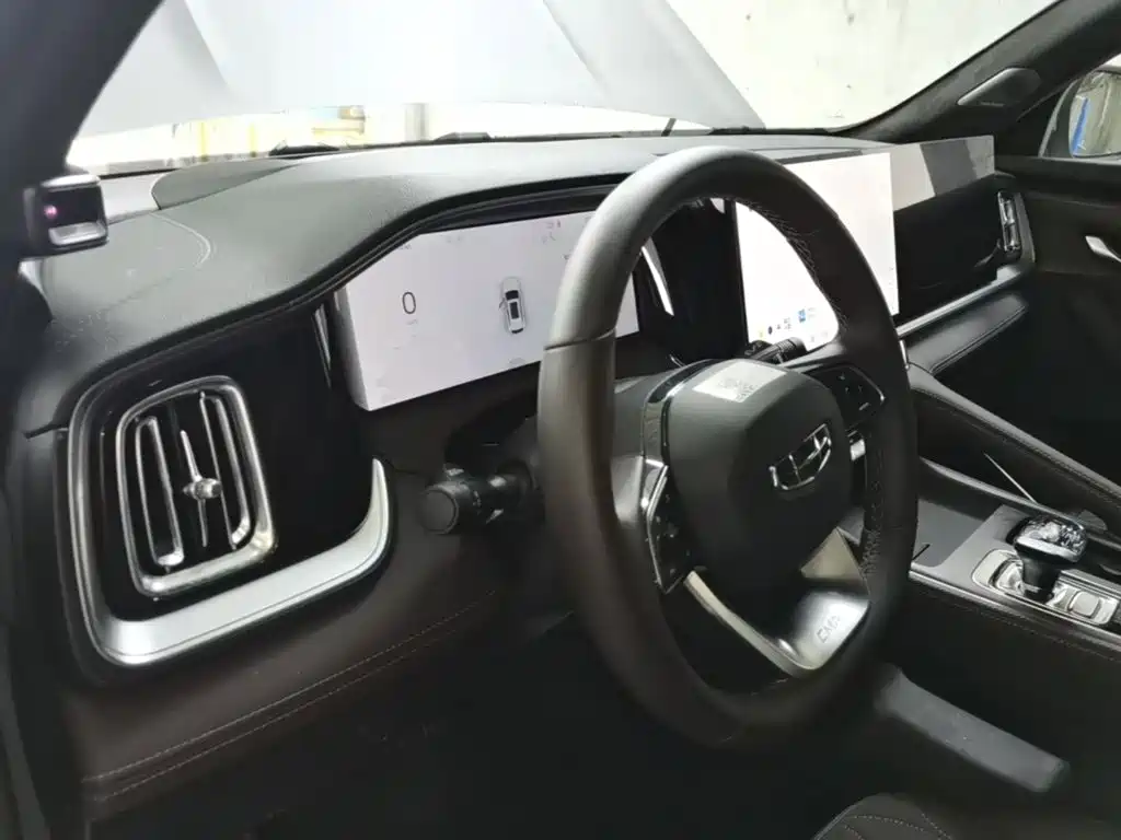Geely Xingyue L — миниатюра 10