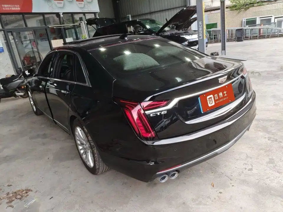 Cadillac CT6 — миниатюра 7