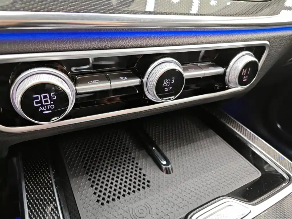 Hongqi Hongqi HS5 — миниатюра 15