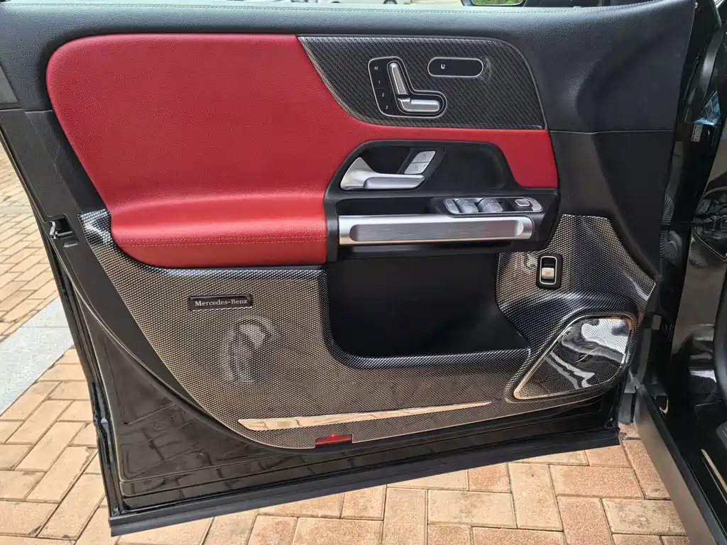 Mercedes-Benz GLB AMG — миниатюра 6
