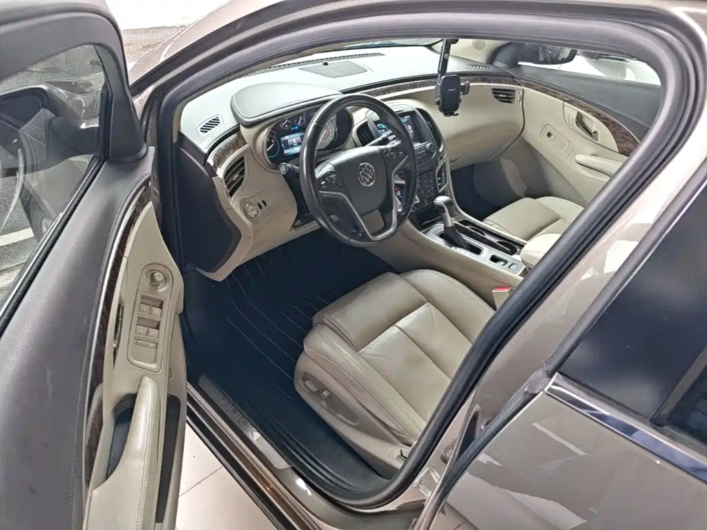 Buick LaCrosse — миниатюра 16
