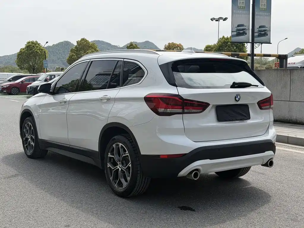 BMW X1 — миниатюра 9