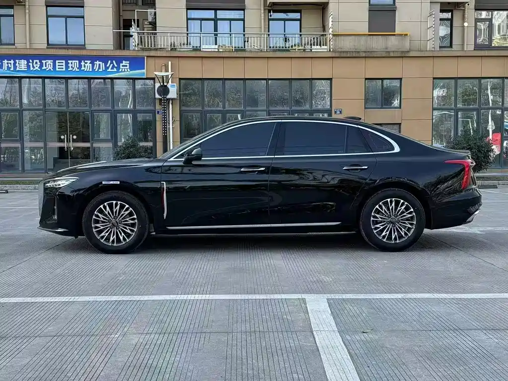Hongqi Hongqi H5 — миниатюра 3