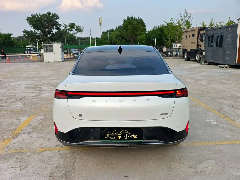 Xpeng P5 2022 550P