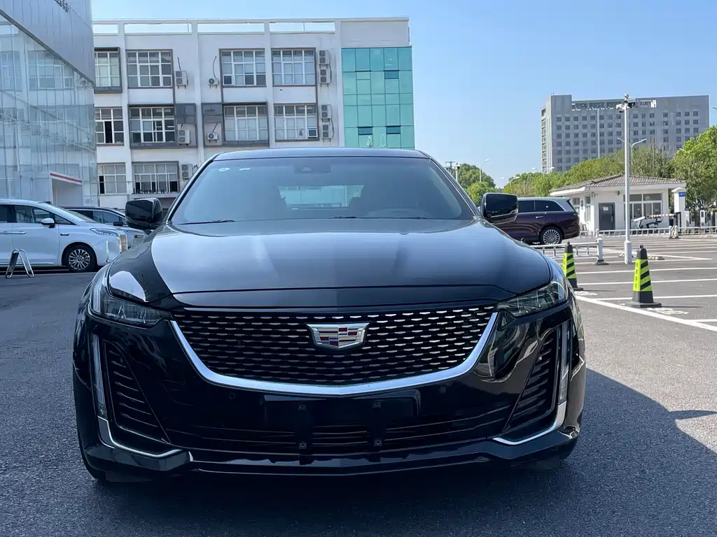 Cadillac CT5 — миниатюра 2