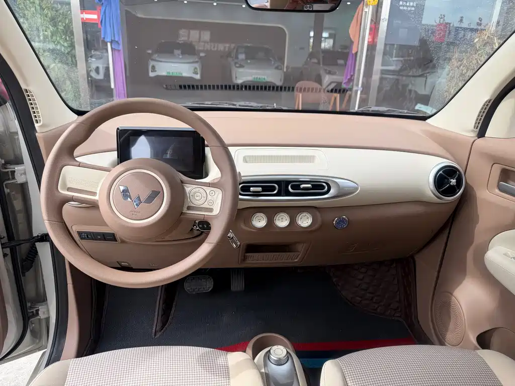 Wuling MINIEV — миниатюра 7