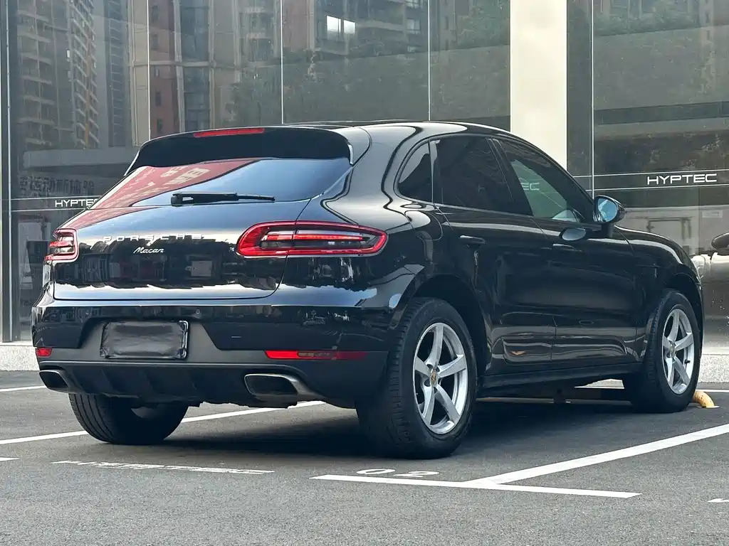 Porsche Macan — миниатюра 2