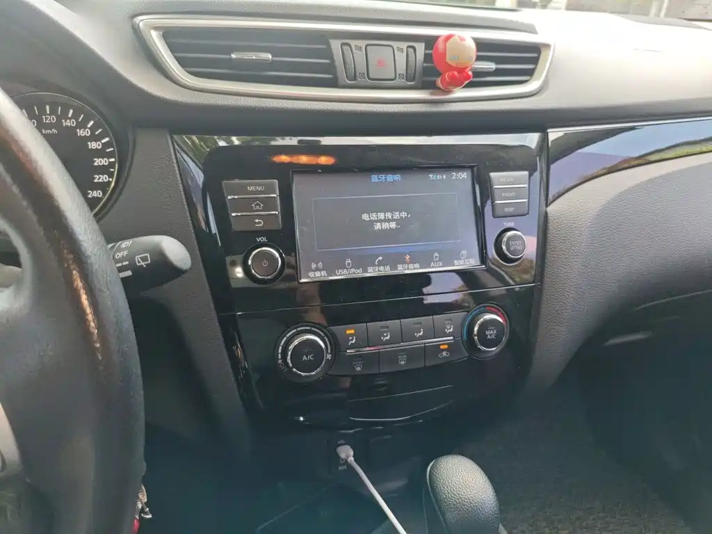 Nissan Qashqai — миниатюра 14