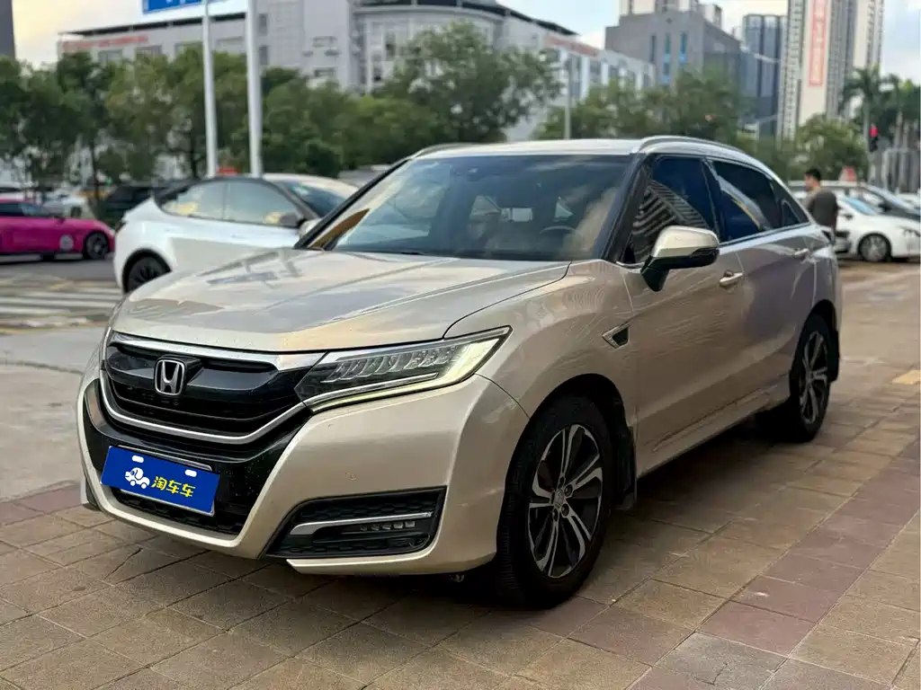 Купить Honda UR-V