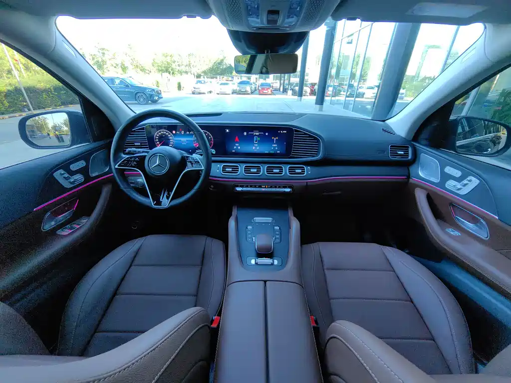 Mercedes-Benz GLE (Import) — миниатюра 10
