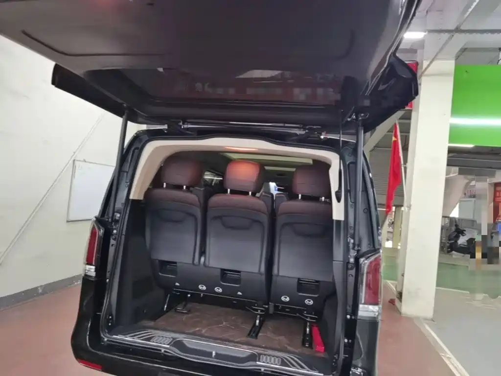 Mercedes-Benz V-Class — миниатюра 19