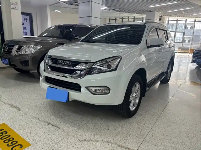 ISUZU MU X SHEPHERD RANGER 2017