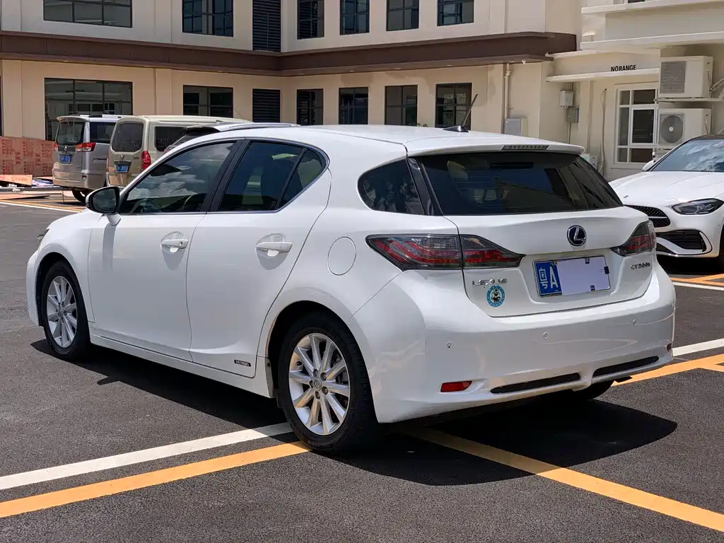 Lexus CT 2012 CT200h Elite