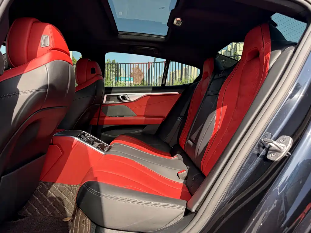 BMW 8 Series 840i 4-door Coupe M Sport Package, фото 21