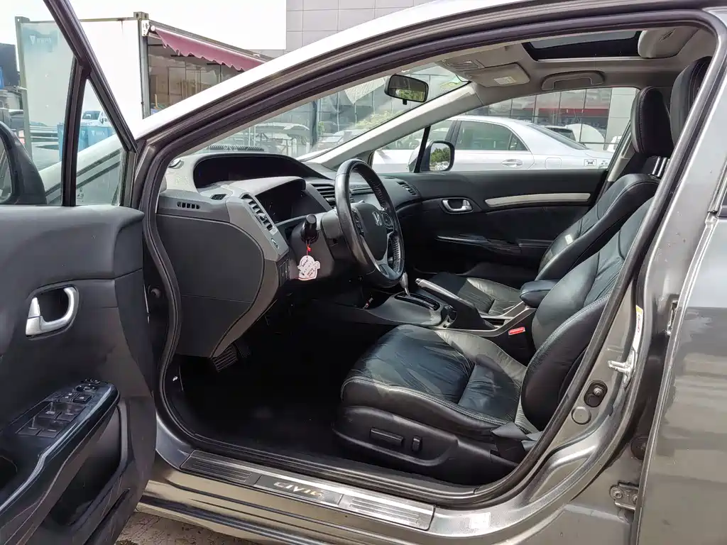 Honda Civic — миниатюра 11