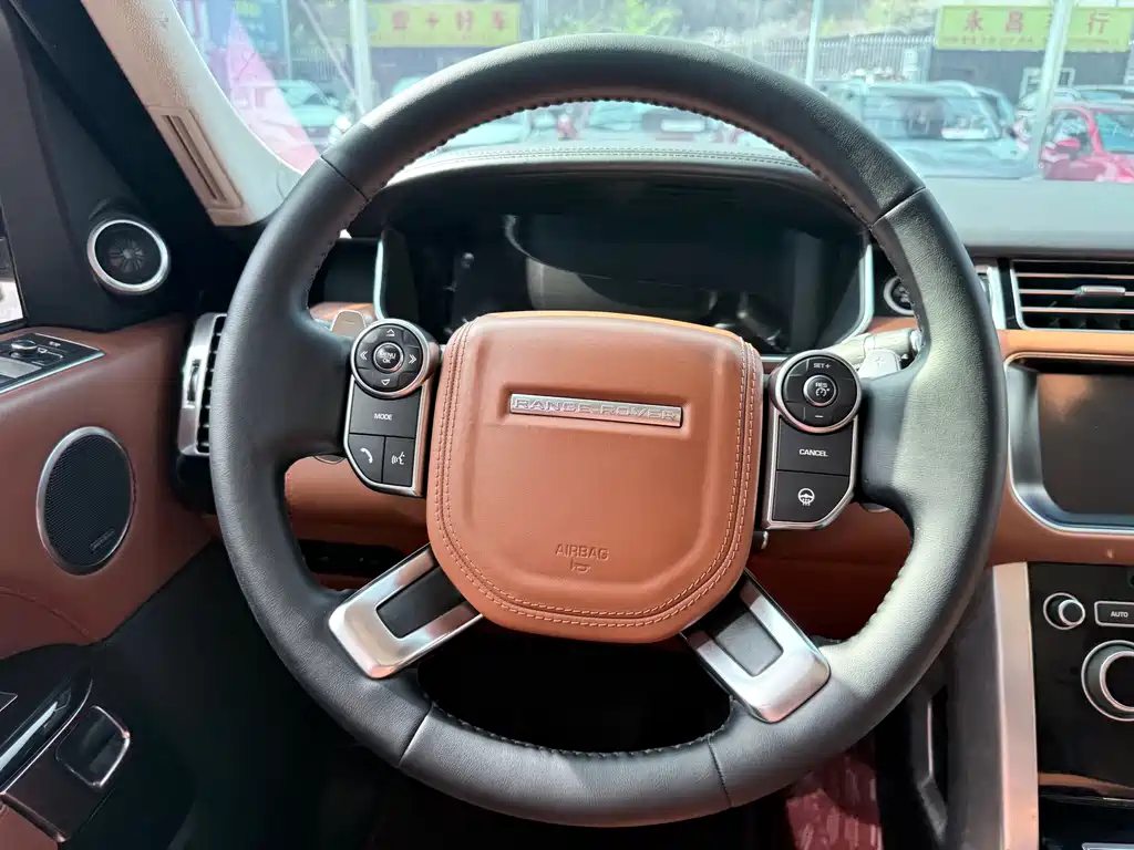 Land Rover Range Rover — миниатюра 14