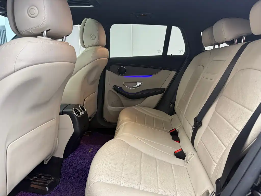 Mercedes-Benz EQC — миниатюра 11