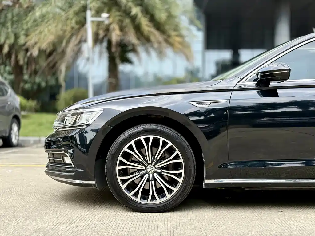 Volkswagen Phideon — миниатюра 22