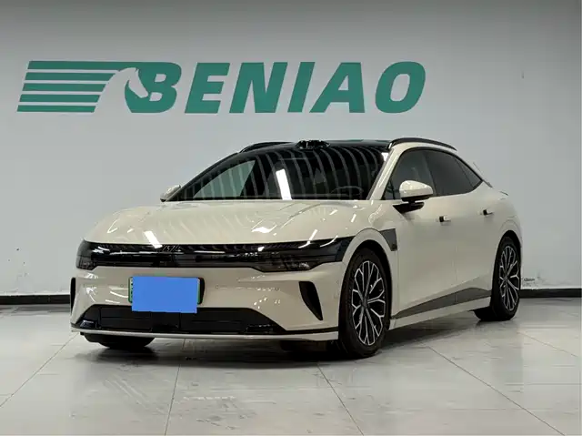 2025 Zeekr 007