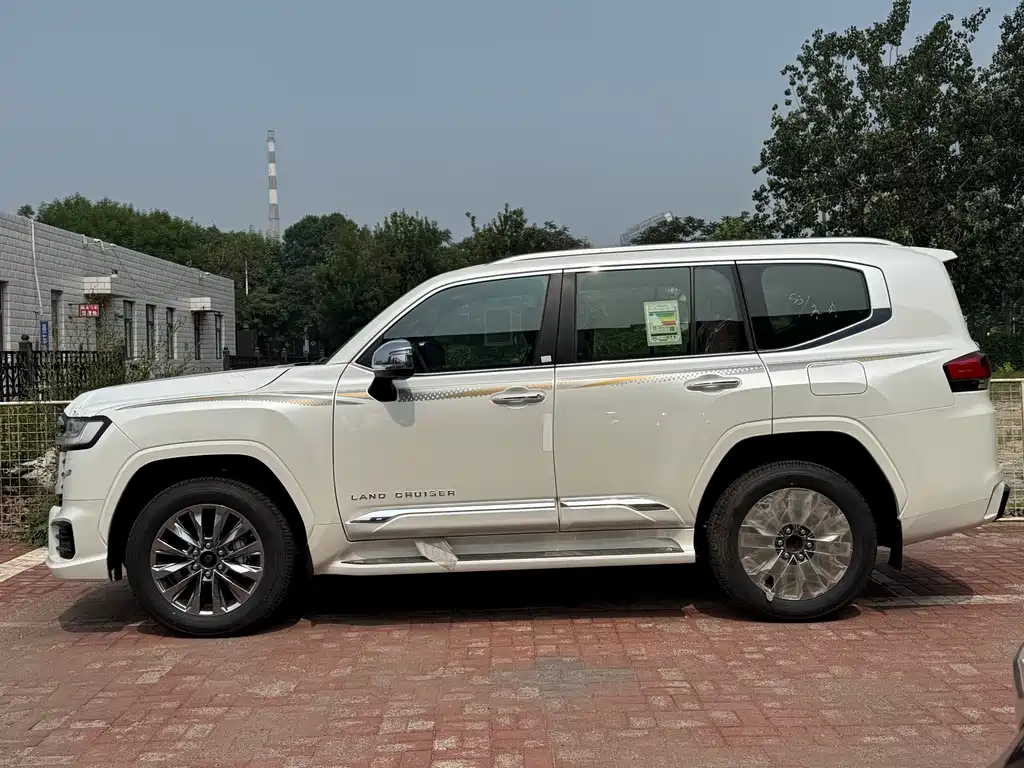 Toyota Land Cruiser 2026 3.3T