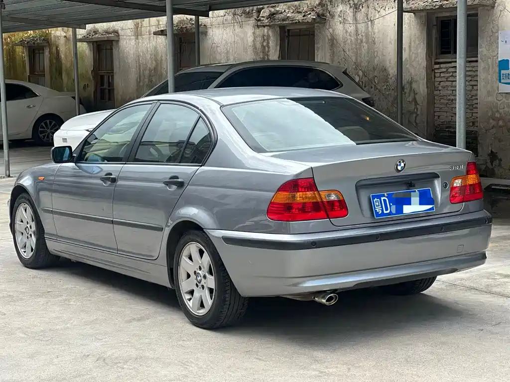 BMW 3 Series 3 2004 318i