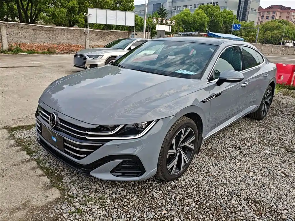 Volkswagen FAW - Passat CC CC 2025 330TSI
