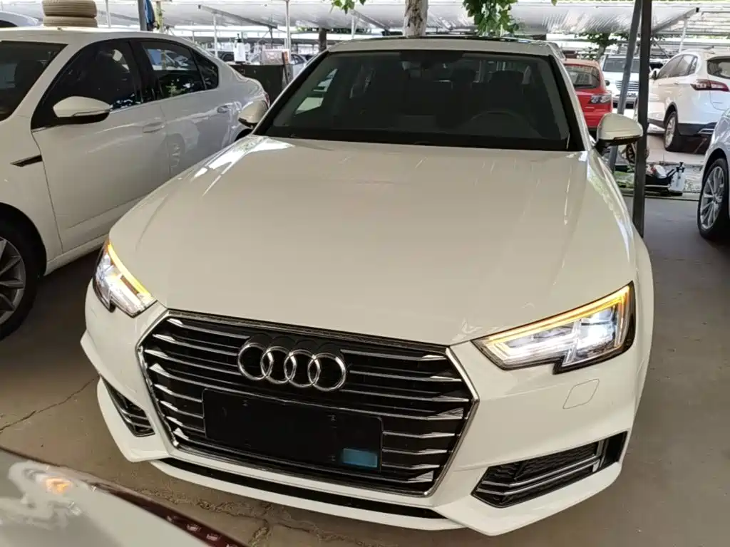 Audi A4L 2019 40 TFSI VI