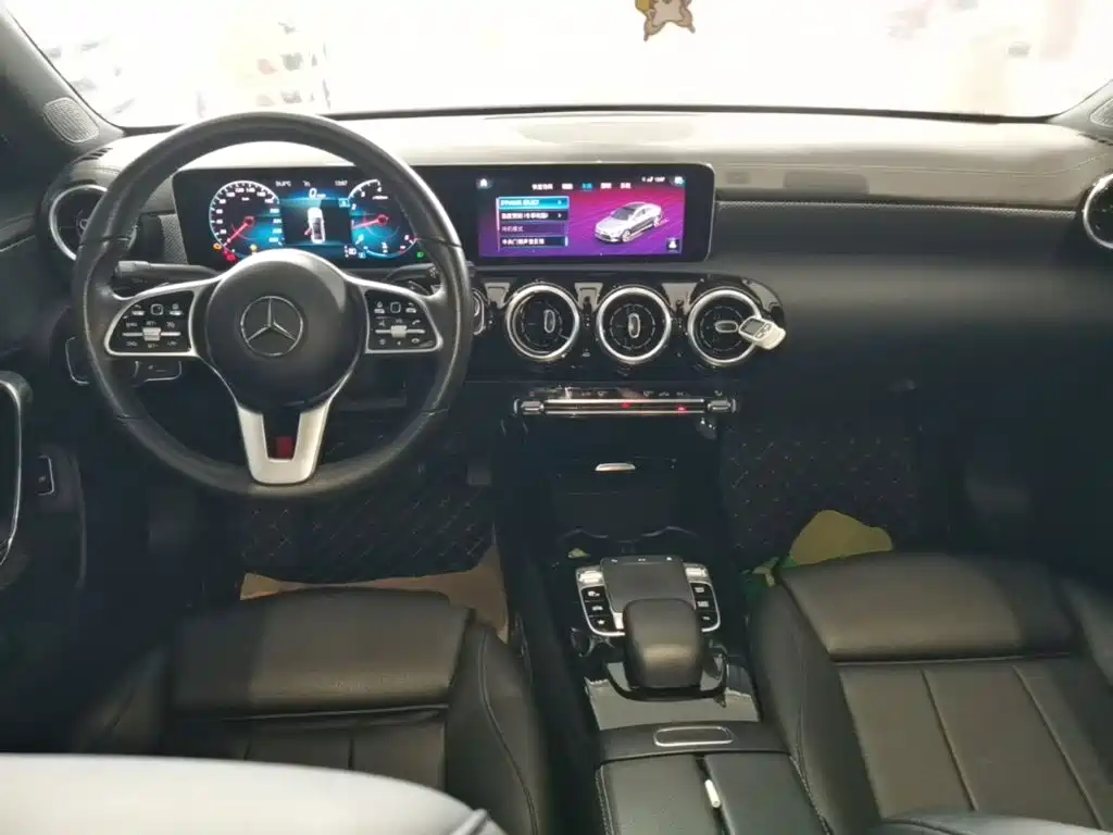 Mercedes-Benz A-Class — миниатюра 10