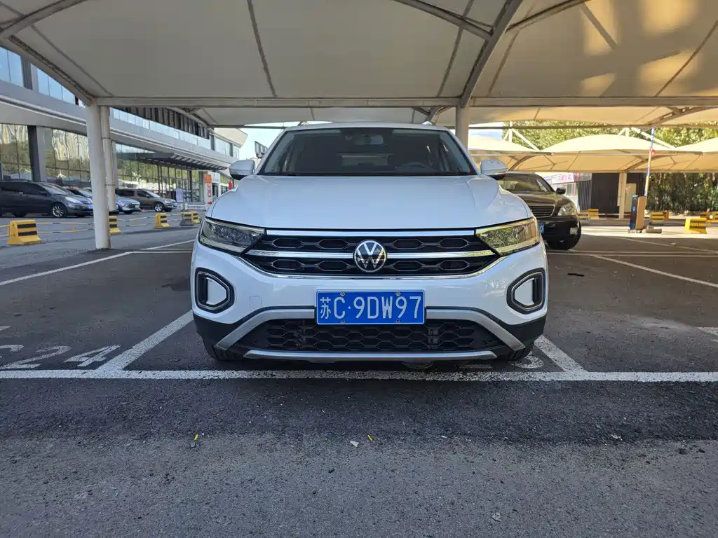 Volkswagen T-Roc — миниатюра 2