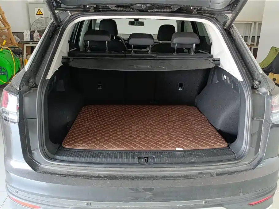 Volkswagen Tayron 2025 300TSI