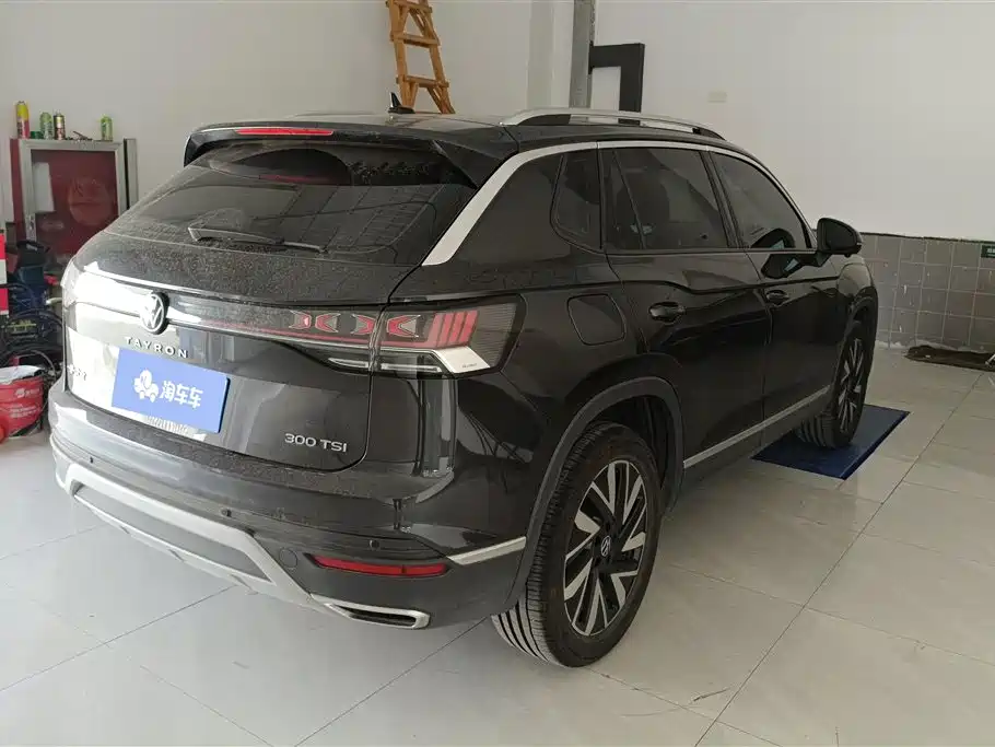 Volkswagen Tayron 2025 300TSI