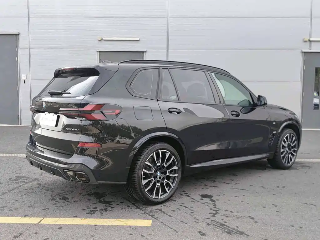 BMW X5 2023 xDrive 40Li Premium M Sport