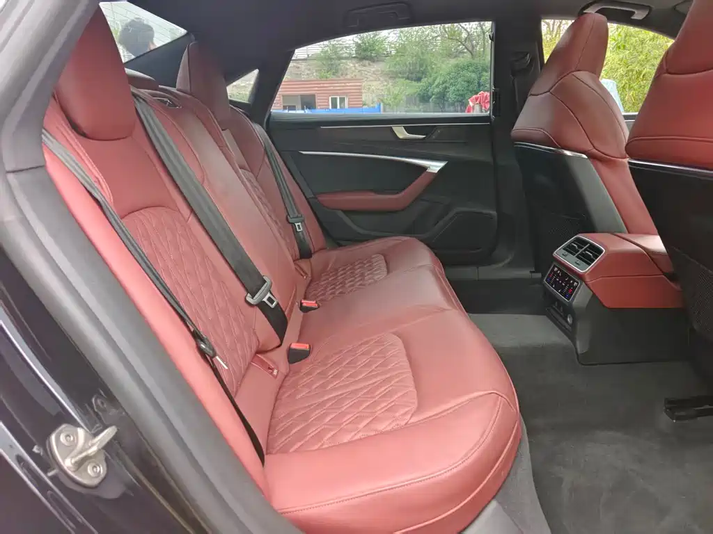 Audi A7L 45 TFSI quattro S-line Black Warrior Edition, фото 18