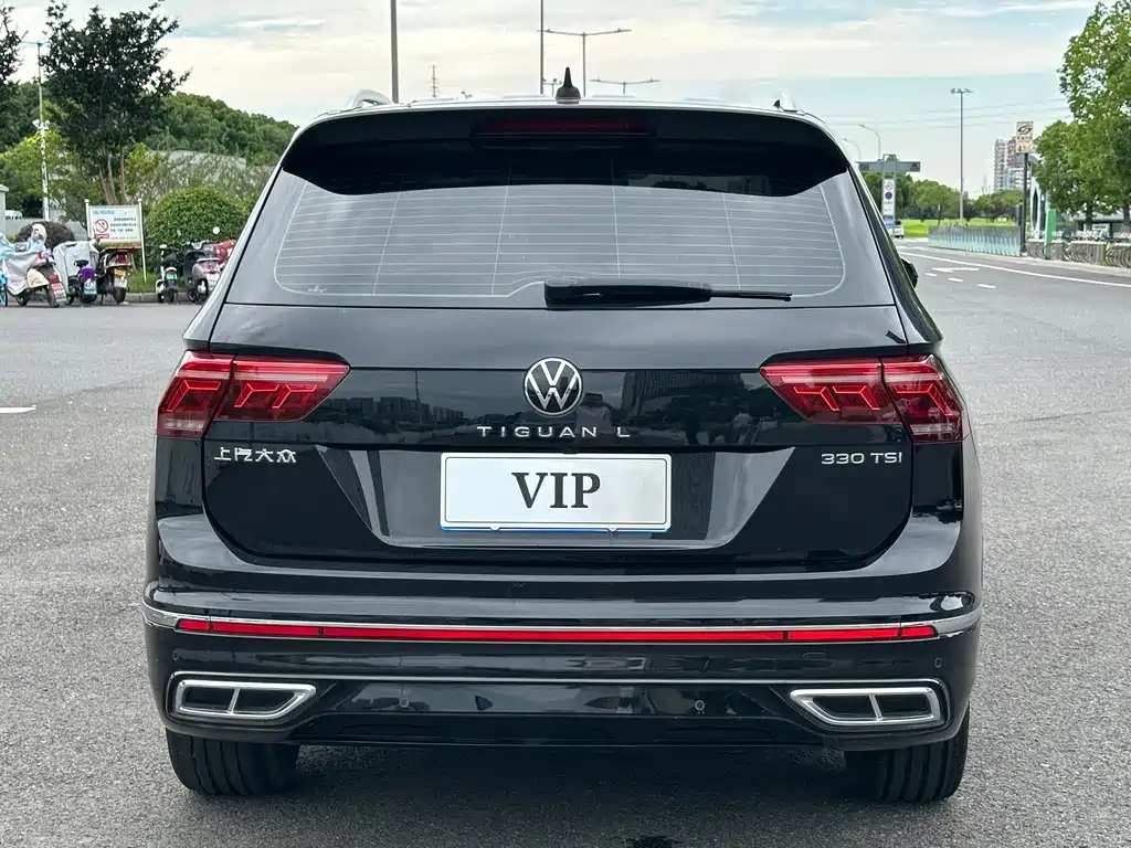 Volkswagen Tiguan L L 2023 330TSI AT R-Line