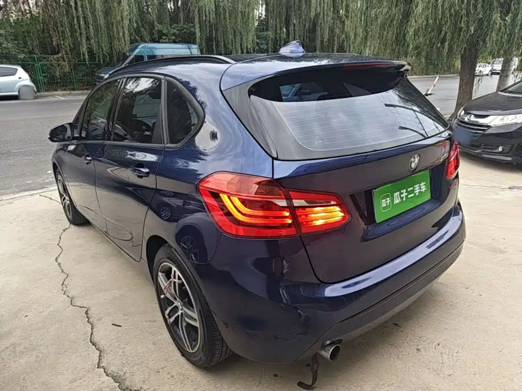 BMW 2 Series Active Tourer — миниатюра 5
