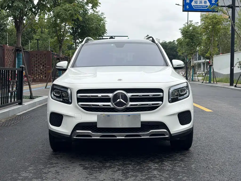 Mercedes-Benz GLB — миниатюра 2