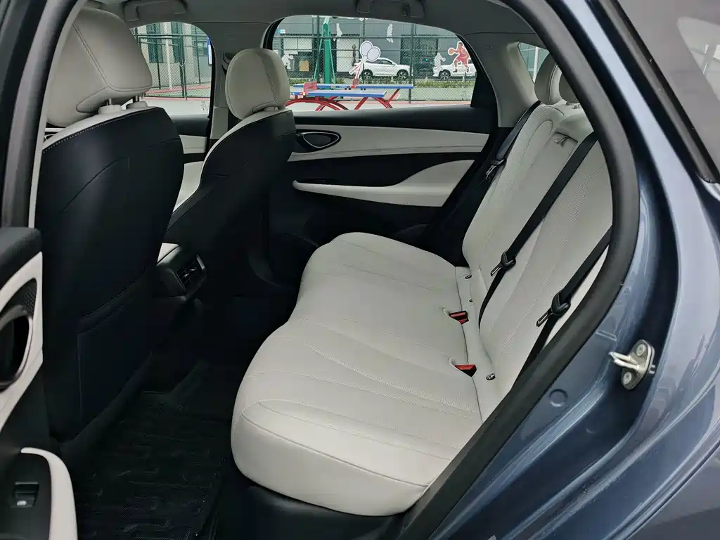 BYD Seal 05 DM-i — миниатюра 4
