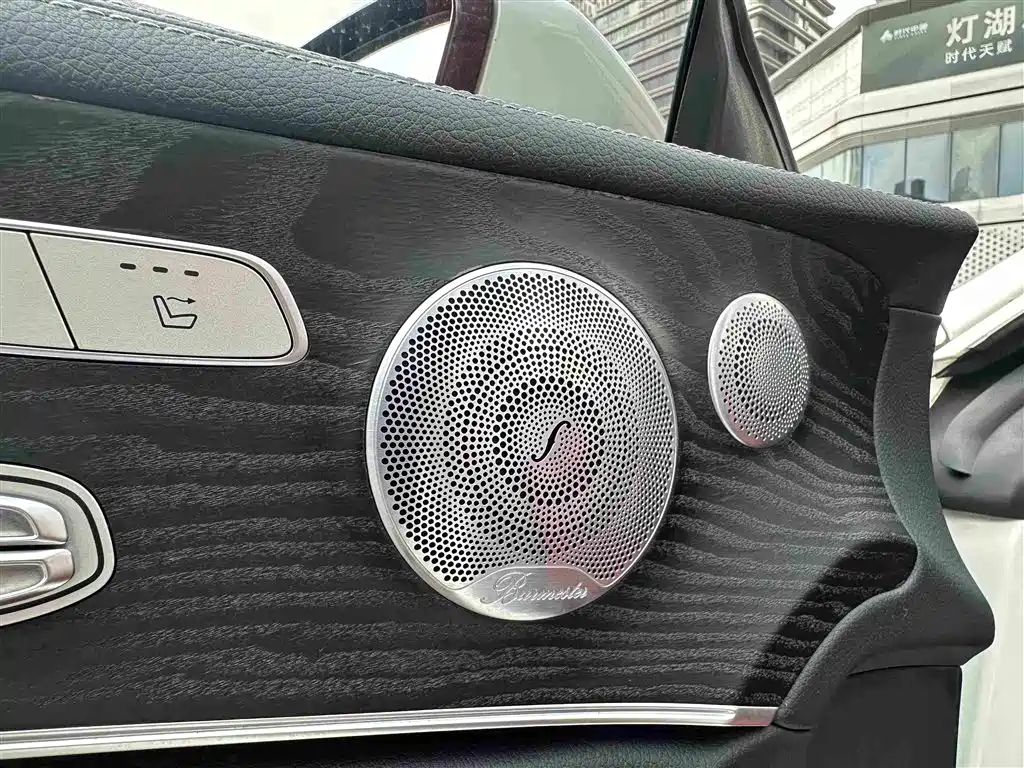 Mercedes-Benz E-Class (Import) — миниатюра 18